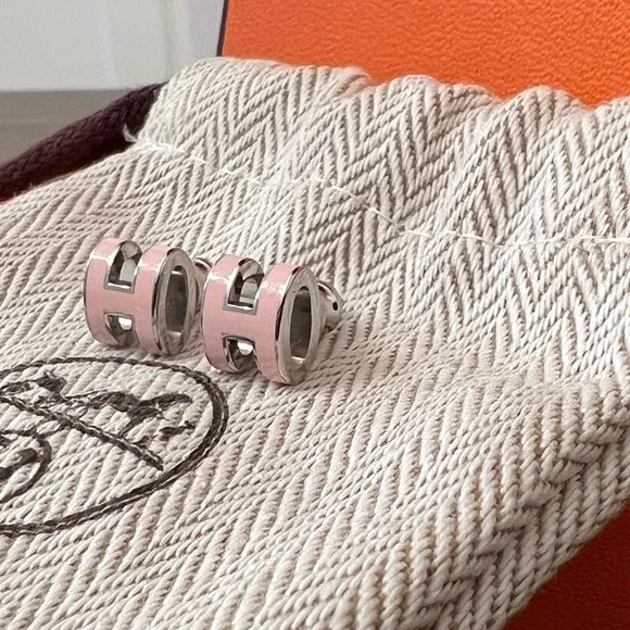 Hermes Mini Pop H Stud Earrings - Picture 4 of 11